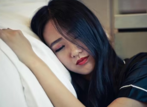 出轨的女人不用她承认通过日常观察就能确定