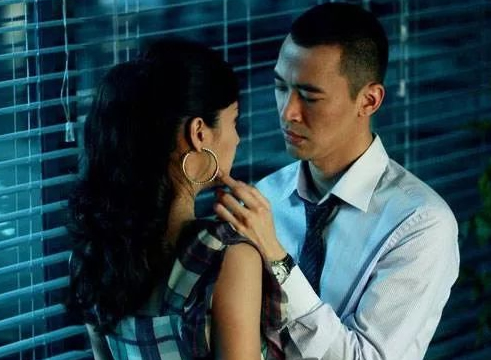 插足他人婚姻成为小三你不拒绝也是很危险的
