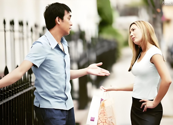 二婚老公出轨了离婚怕人笑话不离又觉得憋屈