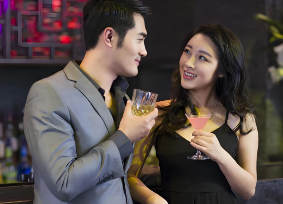 为何出轨男人与小三聊天却不愿意和妻子说话